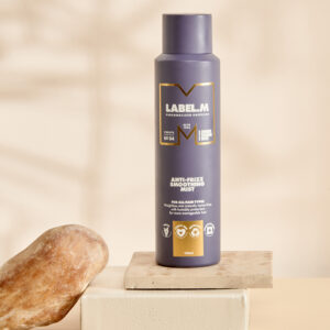 ANTI-FRIZZ SMOOTHING MIST